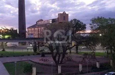 Apartamento à venda no centro histórico com 1 dormitório e 26 m² de área útil