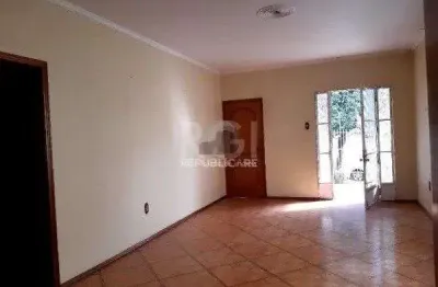 Casa residencial à venda no menino deus com 3 dormitórios e 228 m² de área útil