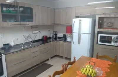 Apartamento à venda no bairro petrópolis, 125 m² com 3 dormitórios/quartos disponíveis.