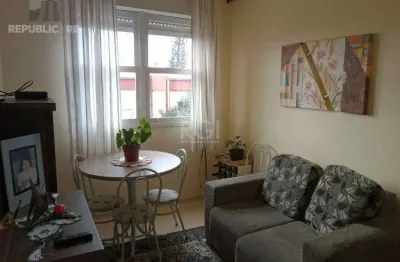 Apartamento à venda em camaquã: 48m² com 2 dormitórios/quartos disponíveis.
