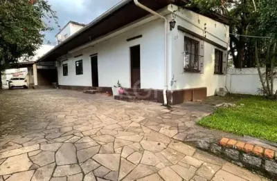 Casa residencial à venda no bairro Vila João Pessoa com 2 dormitórios/quartos e 594 m².