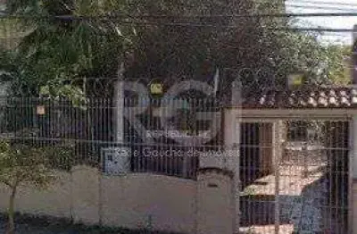 Terreno à venda no bairro menino deus com área disponível para construção.