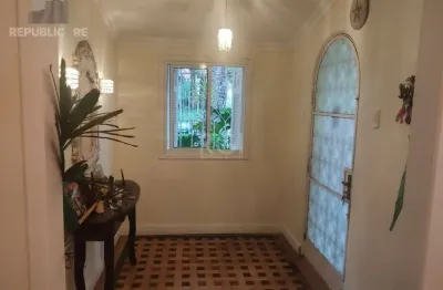 Casa residencial à venda no bairro santo antônio com 205 m² e 3 dormitórios.