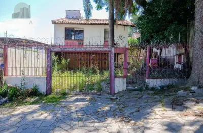 Casa residencial à venda no bairro Cristal com 320 m² e 3 dormitórios/quartos.