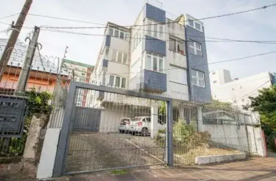 Cobertura à venda no bairro petrópolis com 85m² e 2 dormitórios/quartos disponível.