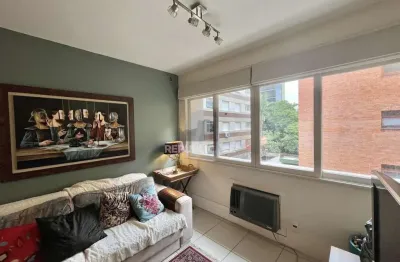 Apartamento à venda no bairro auxiliadora com 70 m² e 2 dormitórios/quartos.