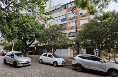 Escritório à venda no Menino Deus com 82 m² de área útil disponível.
