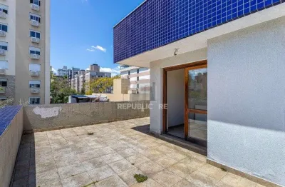 Cobertura à venda com 135 m² e 2 dormitórios no bairro petrópolis