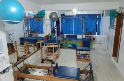 Escritório à venda no centro histórico com 51m² de área útil disponível.