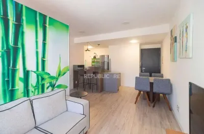 Apartamento para alugar no centro histórico com 1 dormitório e 47 m² disponíveis.