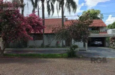 Casa residencial à venda no bairro teresópolis com 286 m² e 4 dormitórios.