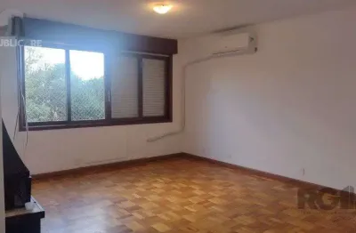 Apartamento com 3 dormitórios no bairro Bom Jesus, 115m² à venda!