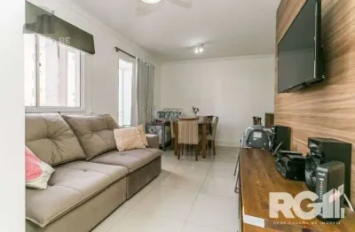 Apartamento à venda no Morro Santana com 67 m² e 3 dormitórios/quartos disponíveis.