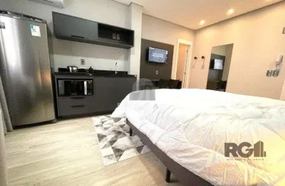 Apartamento à venda no centro histórico com 22m² e 1 dormitório/quarto disponível.