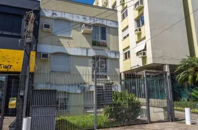 Apartamento à venda no bairro petrópolis com 1 dormitório e 41 m² de área útil.