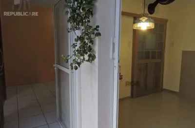 Apartamento à venda no bairro rio branco com 58 m² e 2 dormitórios/quartos disponíveis.