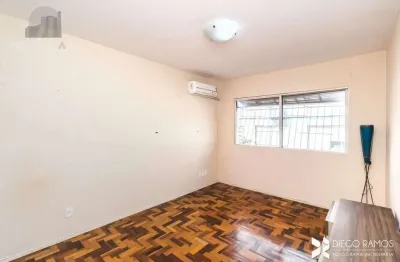 Apartamento à venda no menino deus - 82m² com 3 dormitórios/quartos disponíveis!
