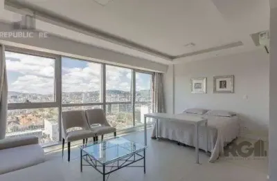 Apartamento à venda no bairro Praia de Belas com 37 m² e 1 dormitório/quarto.