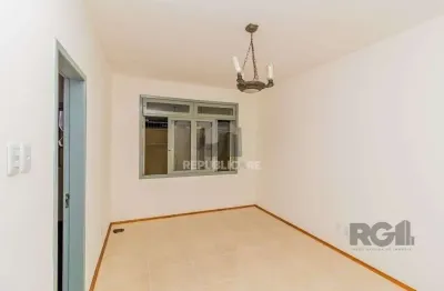 Apartamento à venda no bairro floresta com 92 m² e 2 dormitórios/quartos disponíveis.