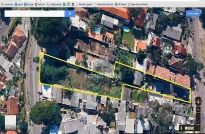 Terreno em medianeira à venda, localizado em bairro valorizado e 0 dormitórios/quartos.