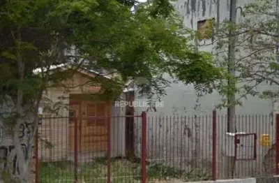 Terreno à venda no bairro azenha com área total de 435 m² - oportunidade!