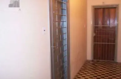 Apartamento à venda no bairro floresta com 28 m² e 1 dormitório/quarto disponível.
