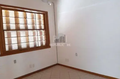 Casa residencial à venda no bairro floresta com 150 m² e 3 dormitórios/quartos.