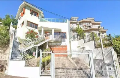 Casa residencial à venda no bairro teresópolis com 279 m² e 3 dormitórios/quartos.