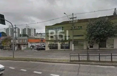 Ponto comercial à venda no bairro teresópolis com 56 m² de área útil disponível