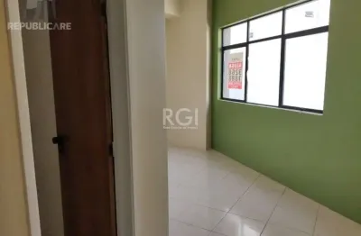 Escritório à venda no bairro azenha com área privativa de 69 m² disponível para negociação.