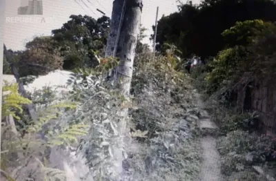 Terreno à venda em Teresópolis com área disponível, sem dormitórios/quartos.