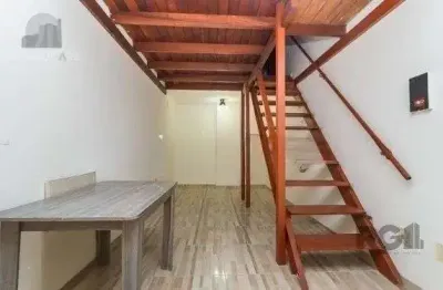 Apartamento à venda no bairro partenon com 28 m² e 1 dormitório/quarto disponível.