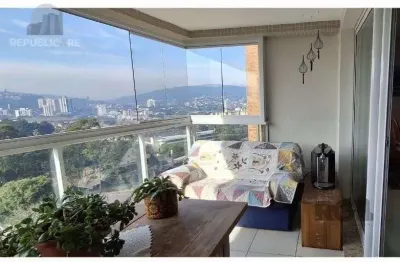 Apartamento à venda no Jardim do Salso com 3 dormitórios e 162 m² de área útil