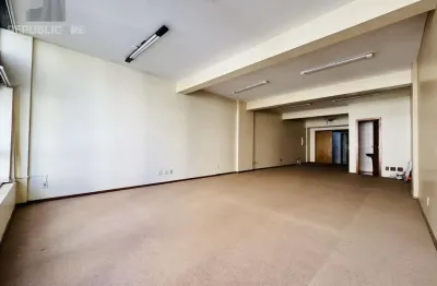 Escritório à venda no centro histórico com área de 68m² - oportunidade imperdível!