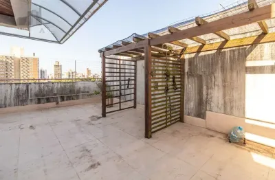 Apartamento cobertura à venda no Menino Deus - 203 m² com 3 dormitórios/quartos.