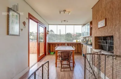 Cobertura de apartamento à venda no bairro praia de belas com 118 m² e 2 dormitórios.