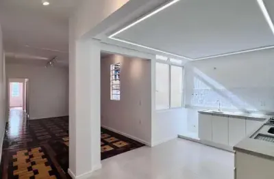 Apartamento à venda no centro histórico com 60m² e 2 dormitórios/quartos disponíveis