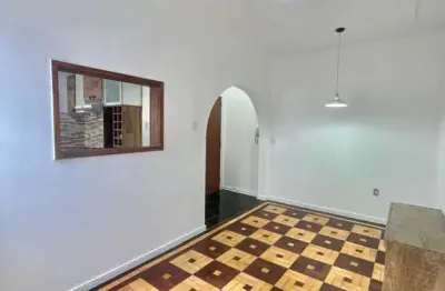 Apartamento à venda no Centro Histórico com 2 dormitórios/quartos e 65 m².