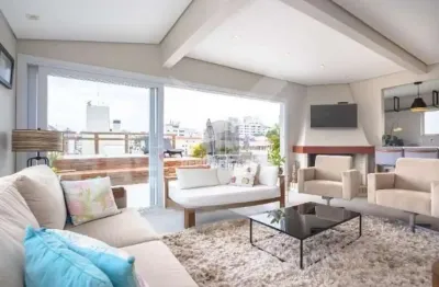 Cobertura à venda no bairro auxiliadora com 235 m² e 3 dormitórios/quartos disponíveis