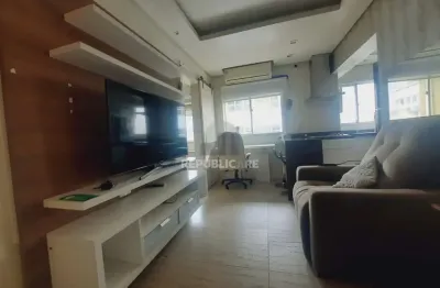 Apartamento à venda no centro histórico com 1 dormitório e 35 m² de área útil