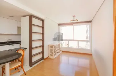 Apartamento à venda em petrópolis com 1 dormitório e 42 m² de área útil.