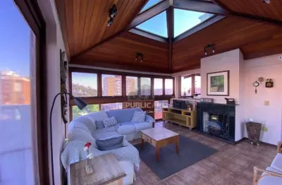 Cobertura à venda no menino deus com 335 m² e 4 dormitórios/quartos disponíveis.