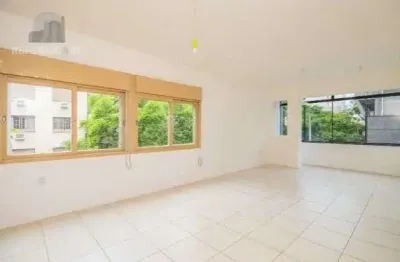 Apartamento à venda na cidade baixa com 121 m² e 3 dormitórios/quartos disponíveis.