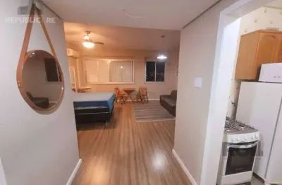 Apartamento à venda no centro histórico com 39 m² e 1 dormitório/quarto disponível.