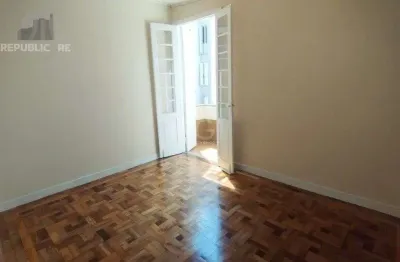 Apartamento à venda no centro histórico com 62 m² e 2 dormitórios/quartos disponíveis