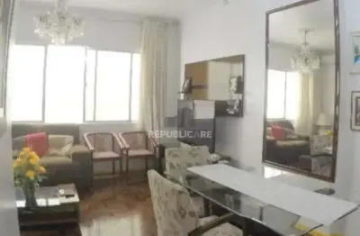 Apartamento à venda no centro histórico com 82 m² e 3 dormitórios/quartos disponíveis.