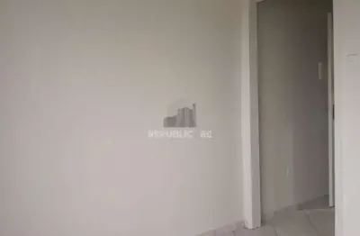 Apartamento à venda no centro histórico com 1 dormitório e 18 m² de área útil.