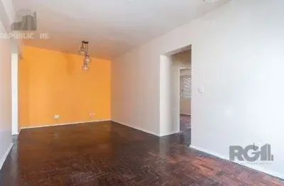 Apartamento à venda no bairro Moinhos de Vento - 87 m² com 2 dormitórios/quartos disponíveis