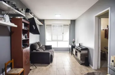 Apartamento à venda no bairro auxiliadora com 68 m² e 2 dormitórios/quartos