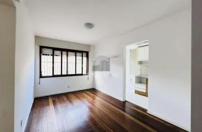 Apartamento à venda com 41 m² e 1 dormitório no bairro petrópolis.